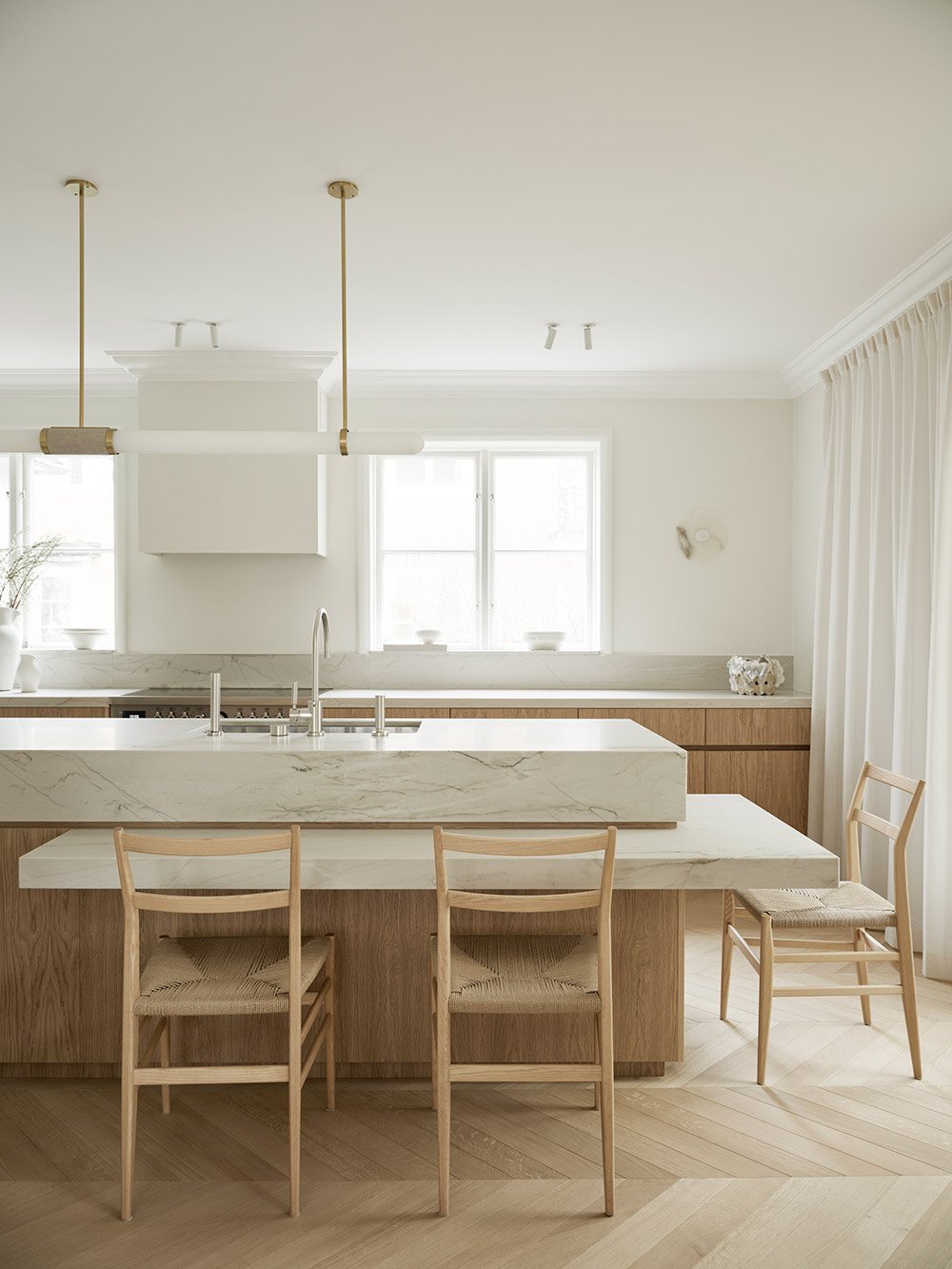 Thiết kế nội thất phòng bếp theo phong cách Modern Elegance