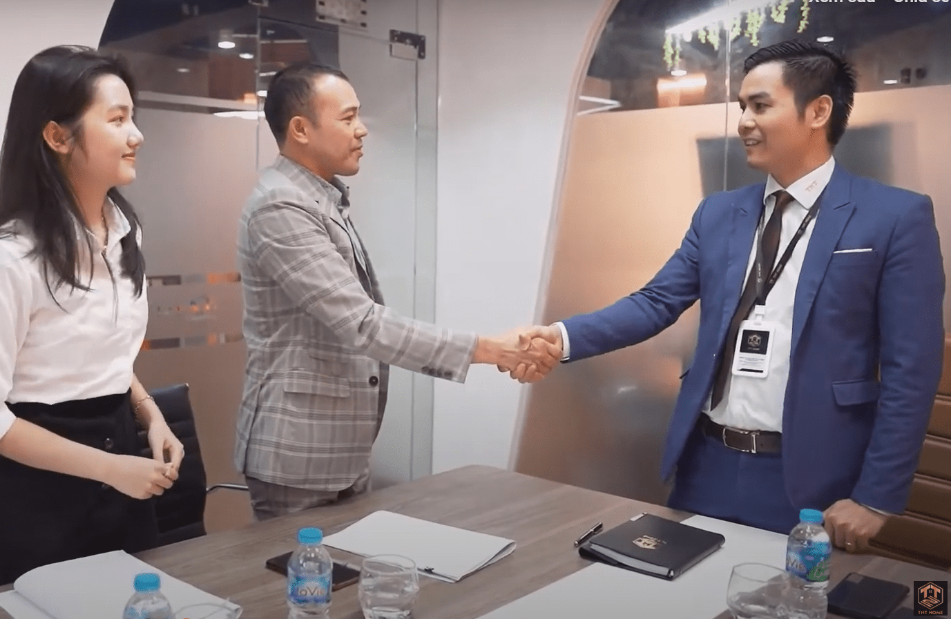 Chọn đơn vị thi công uy tín với báo giá tủ bếp rõ ràng, minh bạch ngay từ đầu.